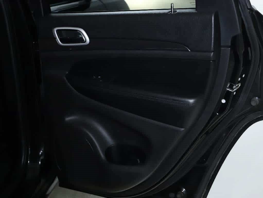 Used 2018 Jeep Grand Cherokee Limited AWD/4WD image 32