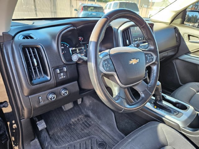 Used 2017 Chevrolet Colorado LT w/ LT Convenience Package AWD/4WD image 9