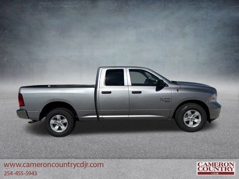 Used 2024 RAM 1500 Classic SLT image 2