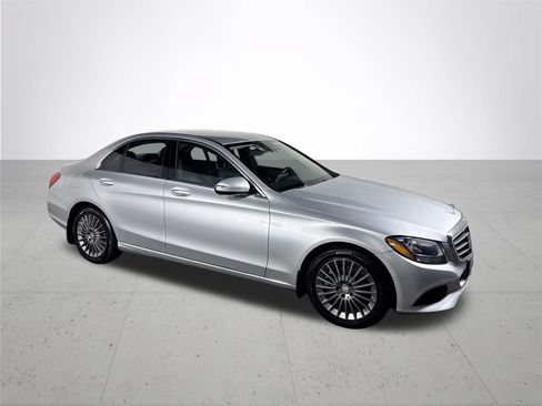 Used 2015 Mercedes-Benz C 300 Sedan image 4