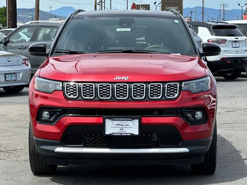 Used 2025 Jeep Compass Limited AWD/4WD image 9