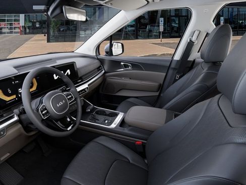 New 2026 Kia Carnival image 17