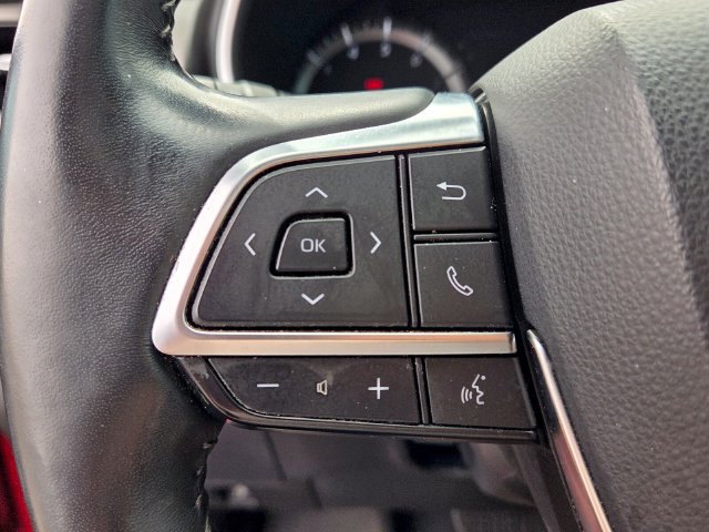 Used 2020 Toyota Highlander XLE FWD image 28