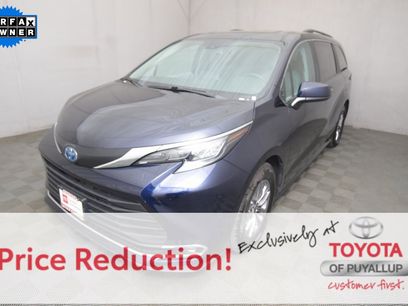 Certified 2024 Toyota Sienna XLE
