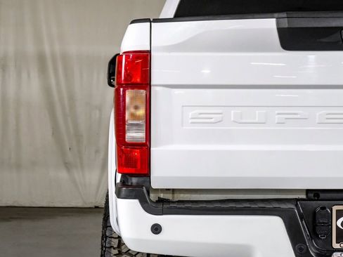 Used 2022 Ford F250 XLT w/ XLT Value Package image 41