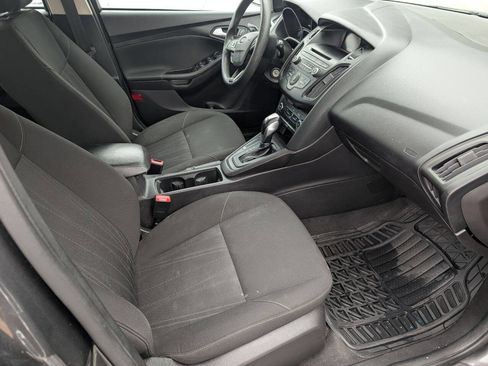 Used 2015 Ford Focus SE image 5