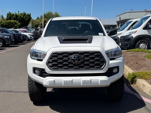 Used 2023 Toyota Tacoma TRD Sport w/ Advanced Technology Package AWD/4WD image 3