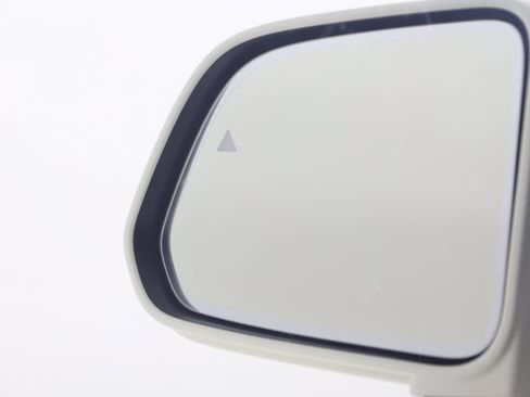 Used 2020 Rolls-Royce Cullinan image 38