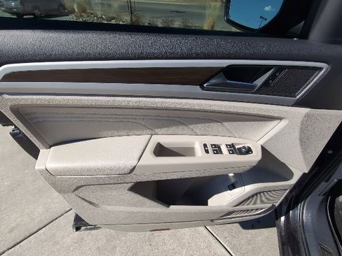 Used 2022 Volkswagen Atlas SE image 10