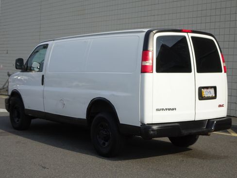 Used 2013 GMC Savana 2500 image 6