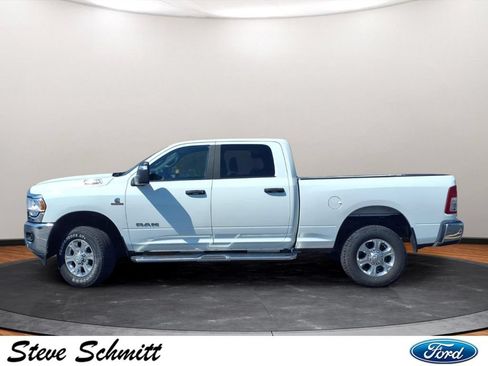Used 2024 RAM 2500 Big Horn AWD/4WD image 2