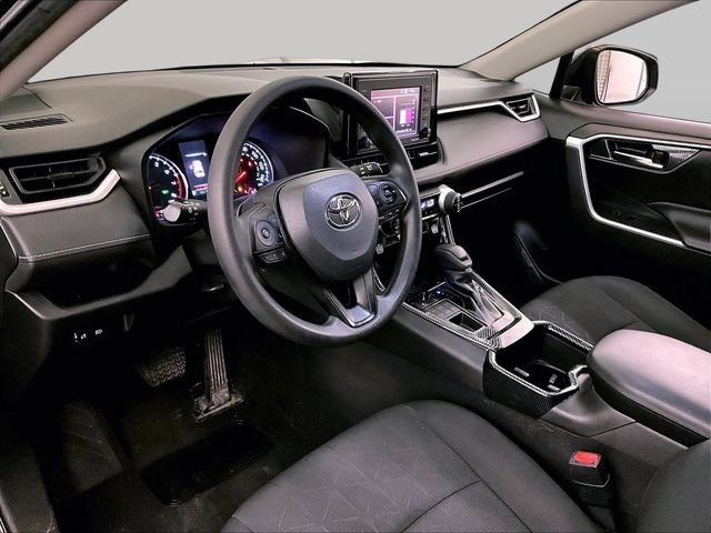 Used 2022 Toyota RAV4 XLE AWD/4WD image 12
