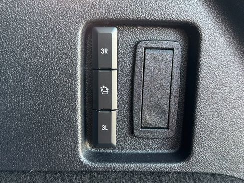 Used 2023 Lincoln Aviator AWD w/ Elements Package image 37