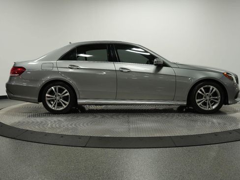 Used 2014 Mercedes-Benz E 250 BlueTEC Sedan image 8