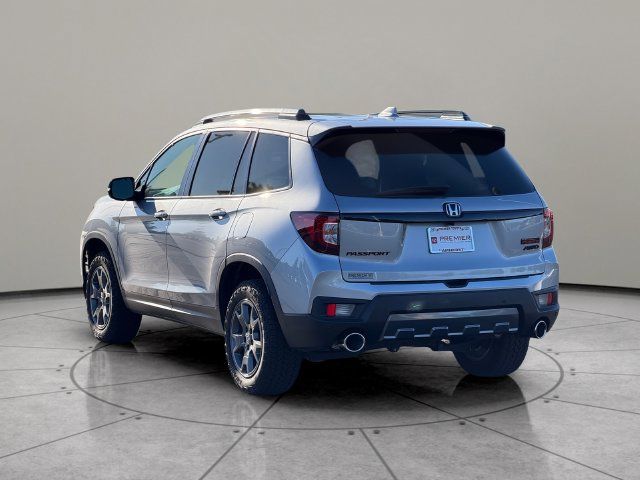 Used 2025 Honda Passport TrailSport image 4