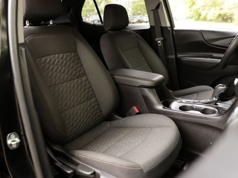 Used 2019 Chevrolet Equinox LT FWD image 26