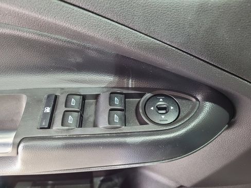 Used 2018 Ford Escape SE image 42