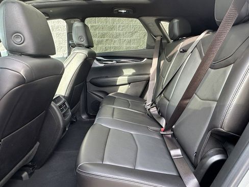 Certified 2025 Cadillac XT5 Premium Luxury image 7
