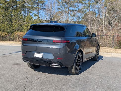 New 2026 Land Rover Range Rover Sport Dynamic SE image 5