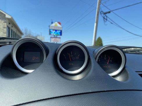 Used 2005 Nissan 350Z Touring image 27