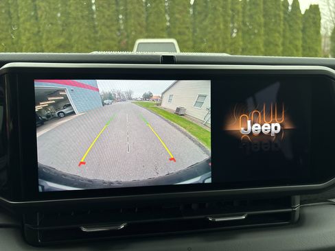 Used 2026 Jeep Wrangler Unlimited Rubicon image 27