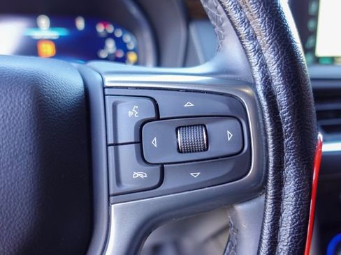 Used 2024 Chevrolet Suburban Premier AWD/4WD image 15