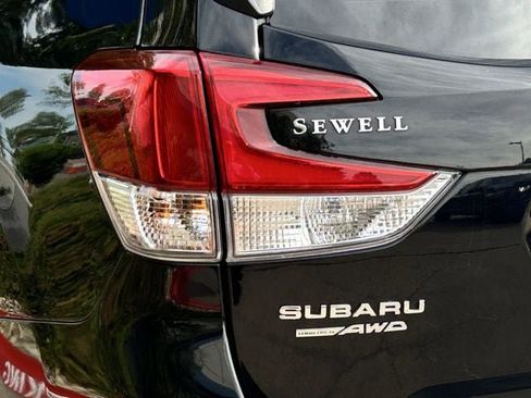 Used 2022 Subaru Forester Premium AWD/4WD image 7