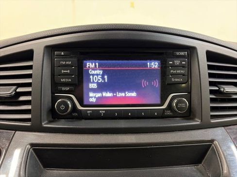 Used 2016 Nissan Quest SV image 24