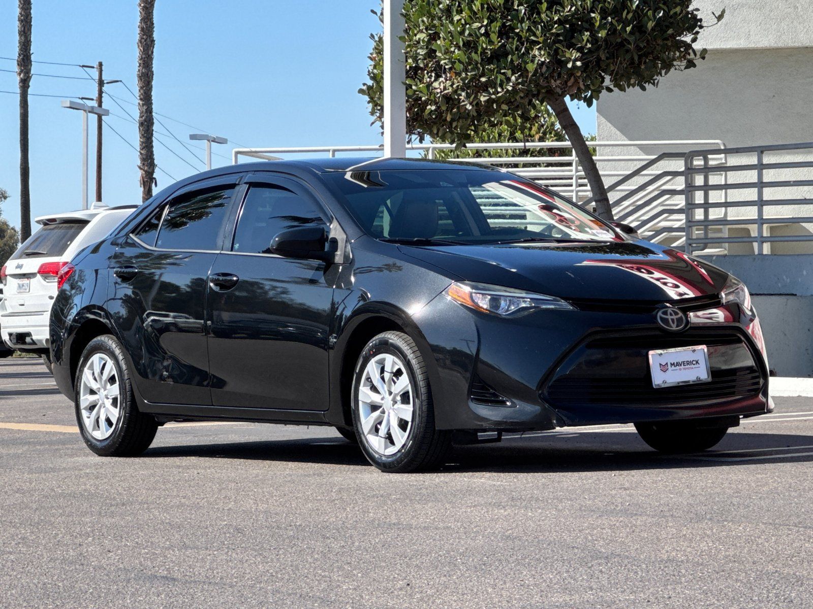Used 2017 Toyota Corolla LE FWD image 8