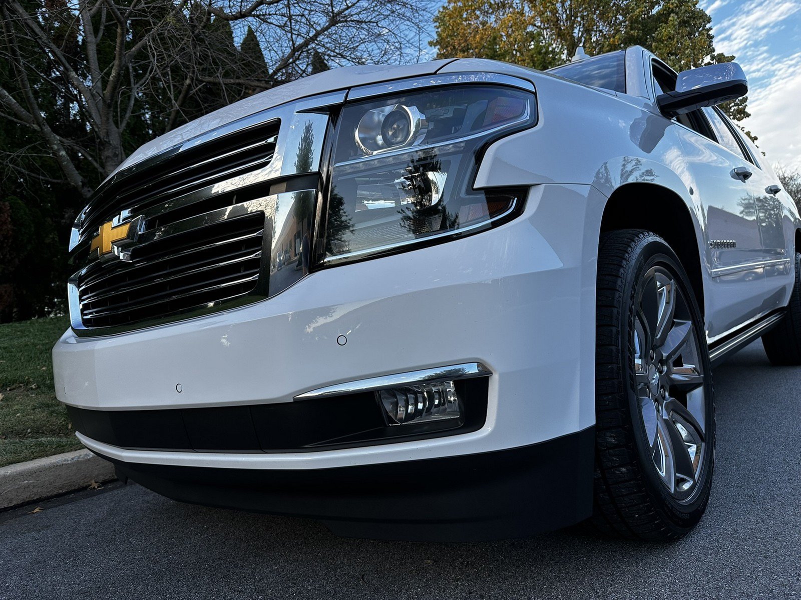 Used 2018 Chevrolet Suburban Premier AWD/4WD image 57