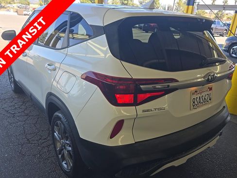 Used 2021 Kia Seltos LX AWD/4WD image 5