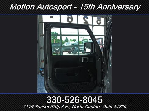 Used 2018 Jeep Wrangler Unlimited Sport AWD/4WD image 11