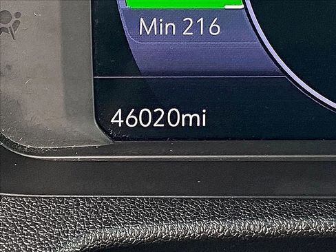 Used 2022 Chevrolet Bolt LT image 16