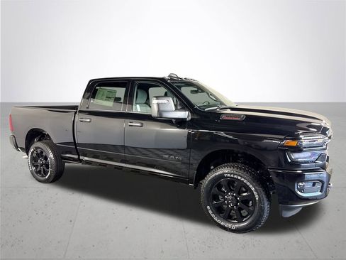 New 2026 RAM 3500 Big Horn AWD/4WD image 4