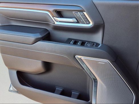 Used 2024 GMC Sierra 2500 Denali w/ Denali Reserve Package image 16