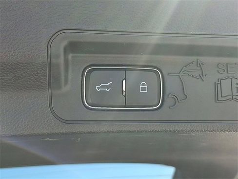 Used 2023 Ford Explorer XLT w/ Equipment Group 202A image 31