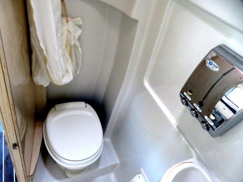 Used 2014 Mercedes-Benz Sprinter 3500 image 49