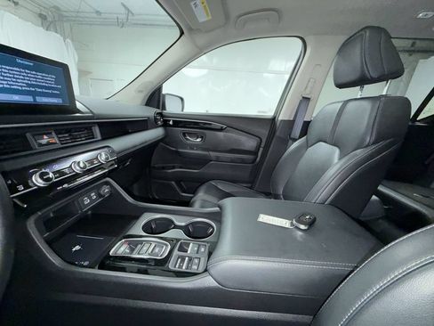 Used 2024 Honda Pilot Touring image 24