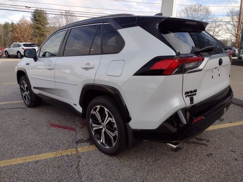 Used 2023 Toyota RAV4 XSE image 5