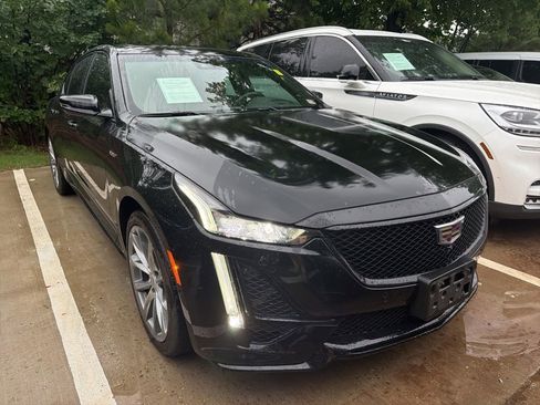 Used 2024 Cadillac CT5 V w/ Platinum Package AWD/4WD image 2