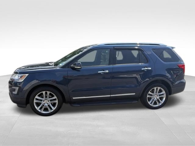 Used 2016 Ford Explorer Limited w/ Equipment Group 301A AWD/4WD image 36