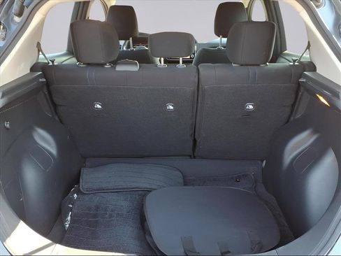 Used 2023 Nissan Leaf SV Plus image 17