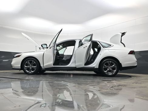 Used 2024 Honda Accord EX image 48