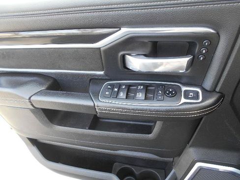 Used 2021 RAM 3500 Laramie AWD/4WD image 5