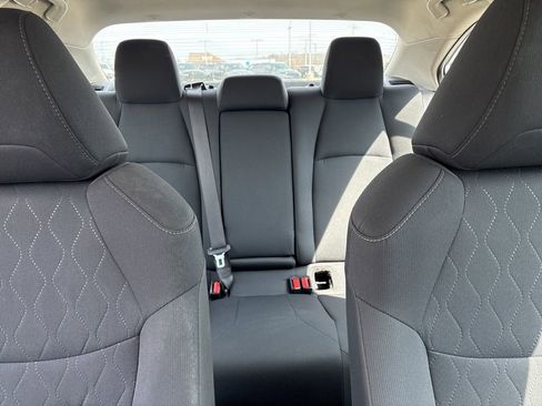 Used 2022 Toyota Corolla LE image 18