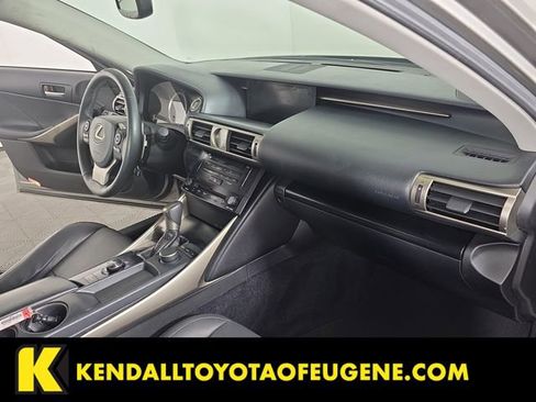 Used 2014 Lexus IS 250 RWD image 19