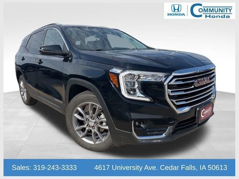 Used 2022 GMC Terrain SLT w/ Infotainment Package II image 1