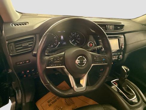 Used 2019 Nissan Rogue SL image 12