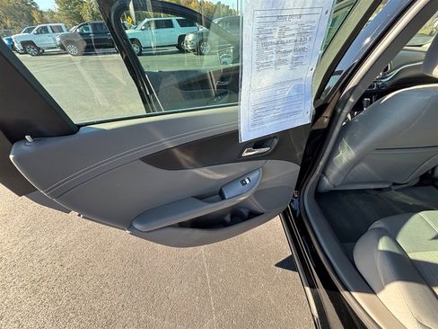 Used 2015 Chevrolet Impala LS w/ LS Convenience Package image 17