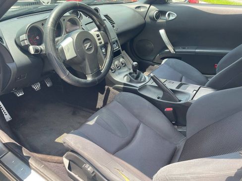 Used 2004 Nissan 350Z Enthusiast w/ Aerodynamics Pkg RWD image 10